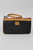 Cartera/Mochila negro/cafe Dooney  And Bourke Talla TU