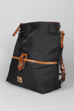Cartera/Mochila negro/cafe Dooney  And Bourke Talla TU Image 1