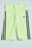 Short casual  verde  adidas talla S 228