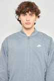 Cortaviento casual  gris nike talla L 537