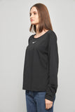 Polera casual  negro nike talla M 240