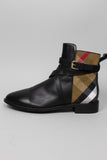 Bota/Botin Negro Burberry Talla 41 Image 0