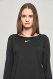 Polera casual  negro nike talla M 240