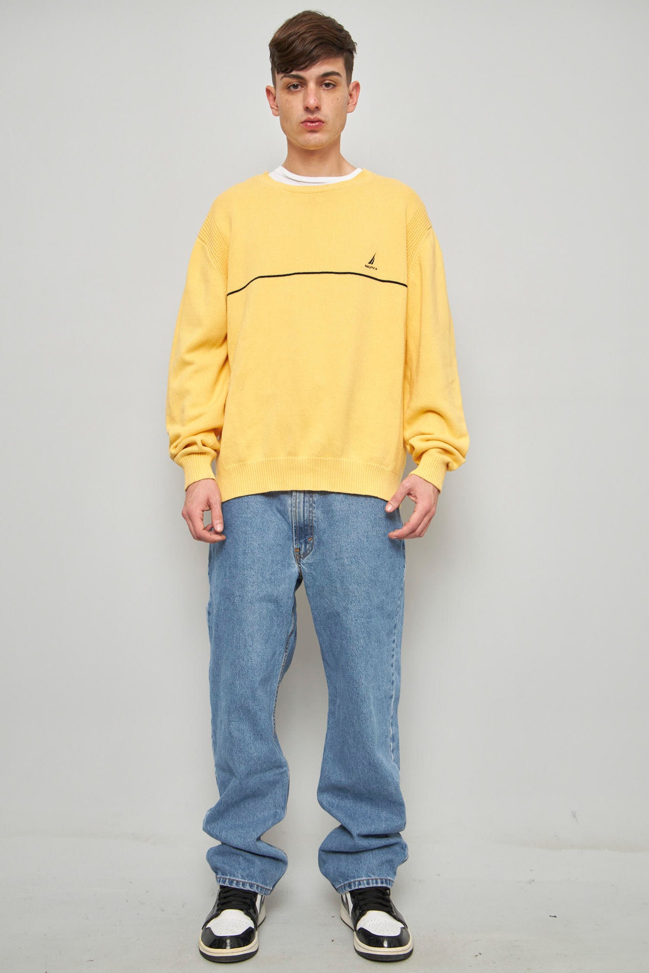 Sweater casual  amarillo nautica talla M 445