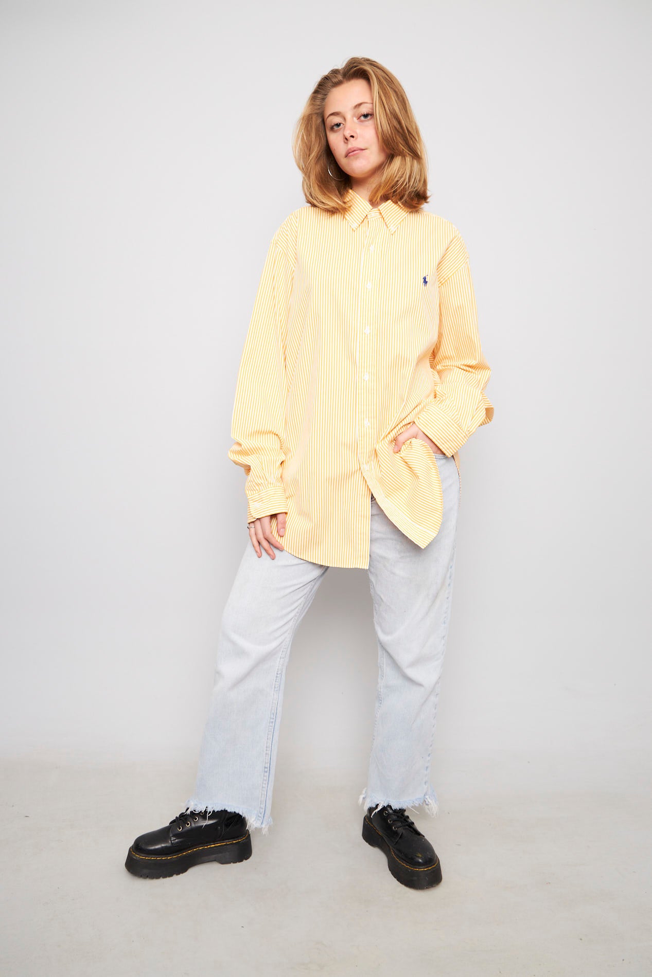 Blusa casual  amarillo ralph lauren talla L 851
